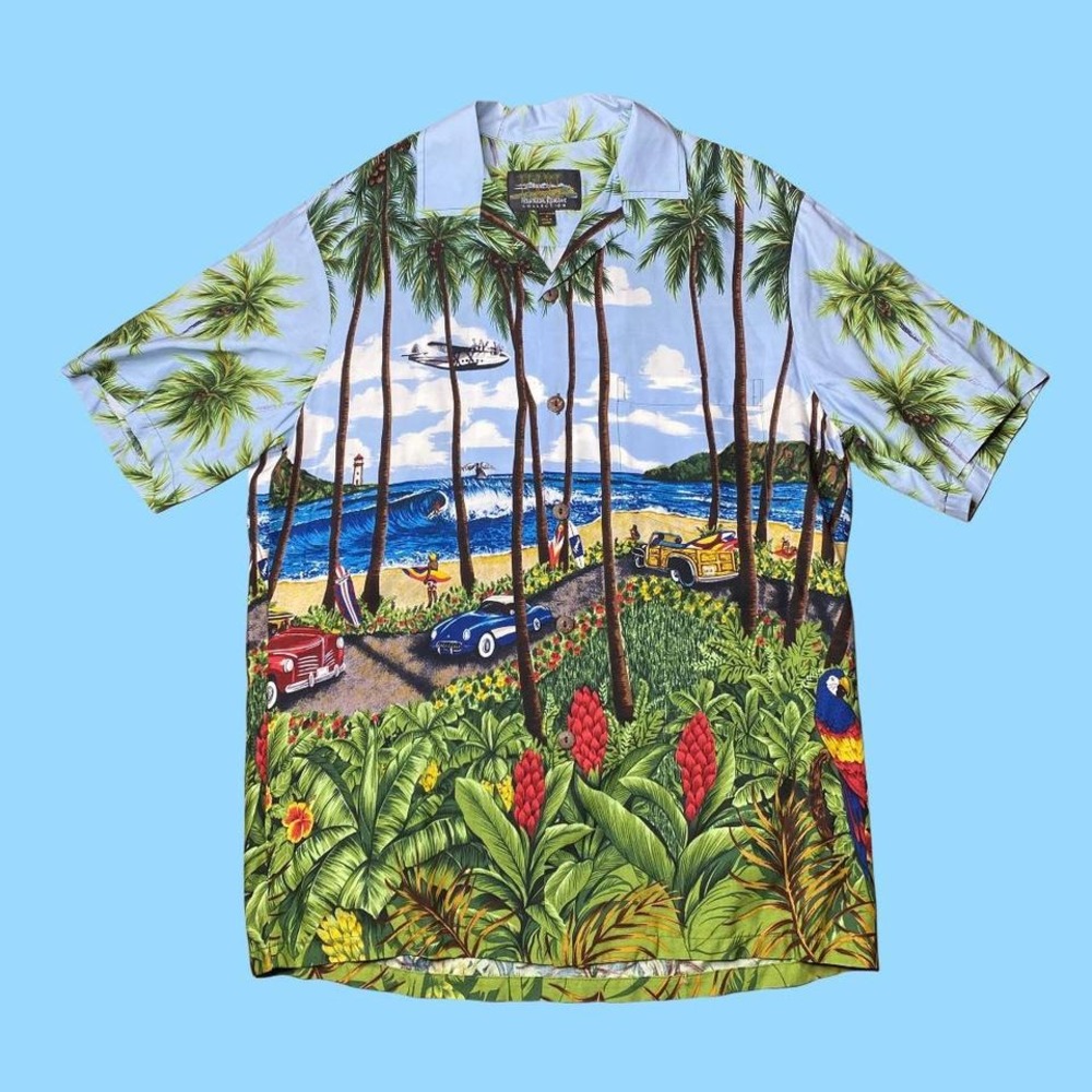 Hawaiian‎ button down shirt